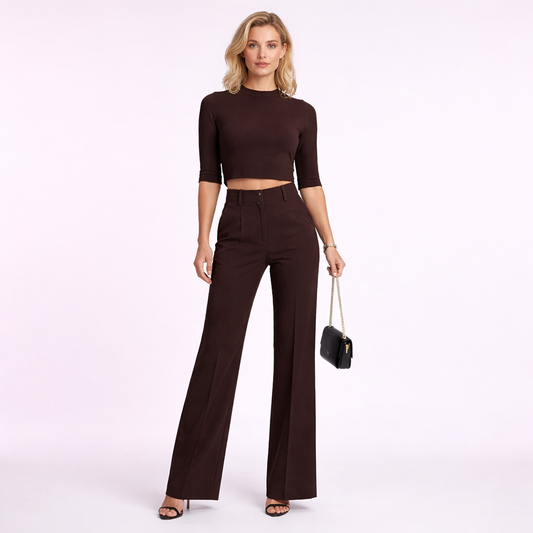 Conjunto elegante de top corto y pantalón ancho