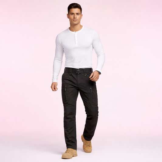 Pantalones cargo de diseño contemporáneo con múltiples bolsillos