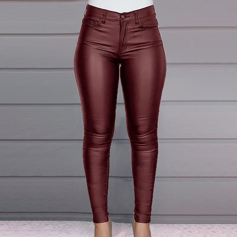 pantalones efecto piel